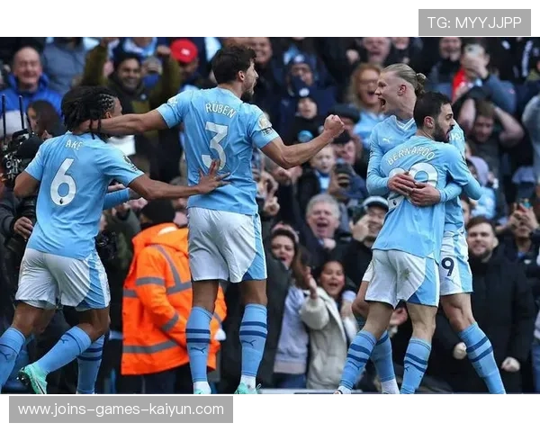 曼城右路传中直接点杀对手禁区，攻势如潮尽显霸气