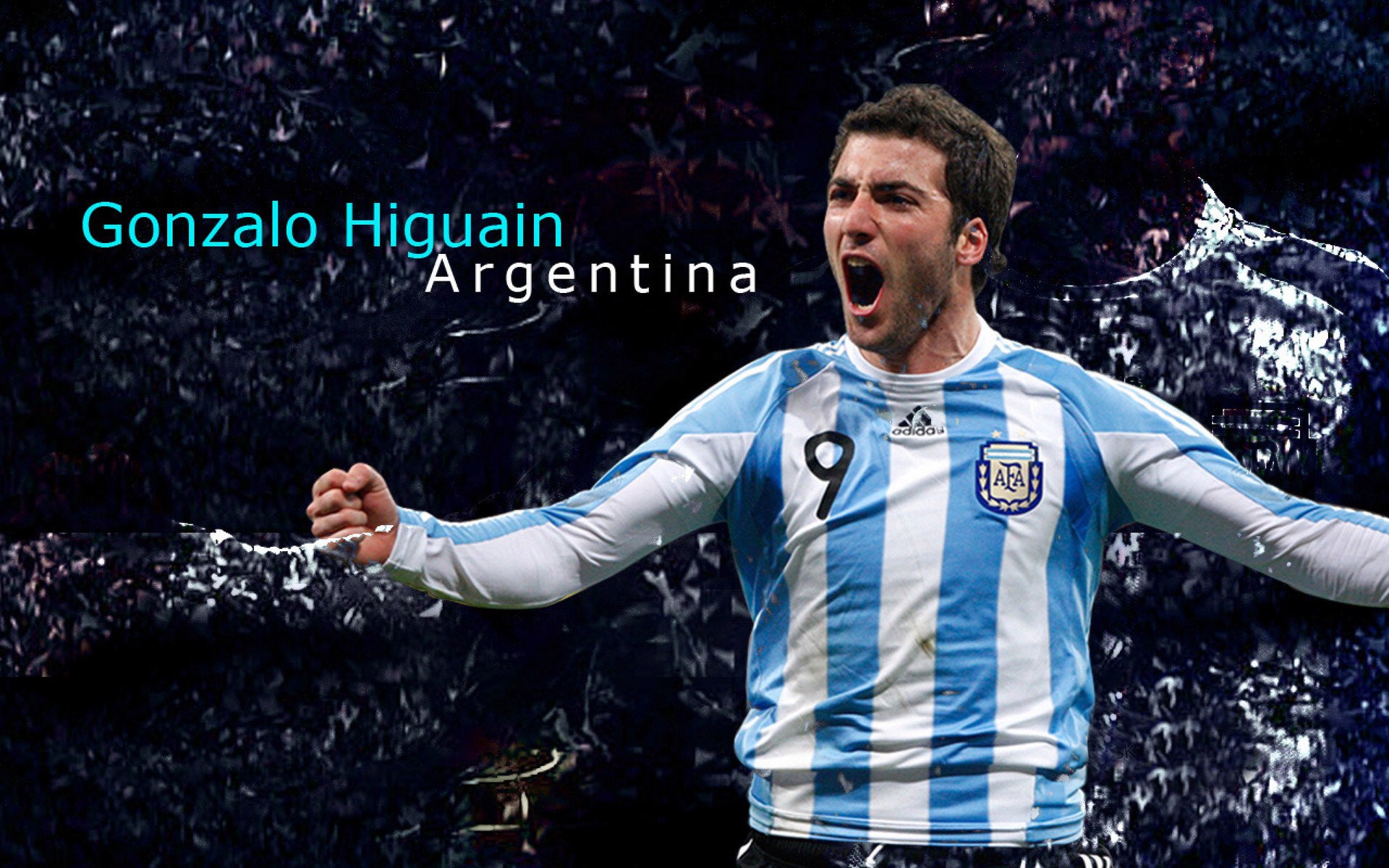 中国举重选手在比赛中取得好成绩